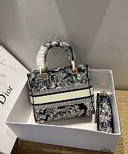 Dior Medium Lady D-lite Black&White Embroidery Size 24cm - 3