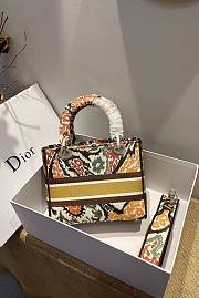 Dior Medium Lady D-lite Multi Yellow Embroidery Size 24cm  - 6