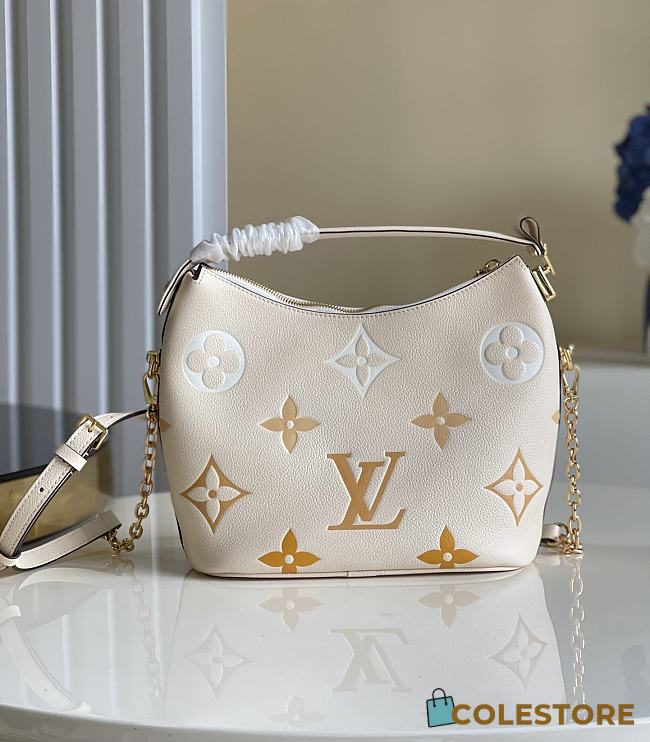 Louis Vuitton Marshmallow Hobo Bag M45697  - 1