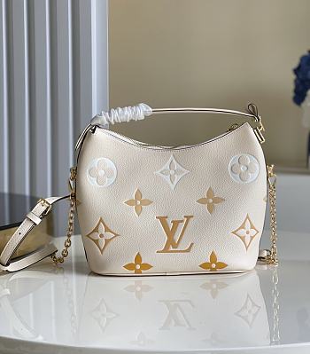 Louis Vuitton Marshmallow Hobo Bag M45697 