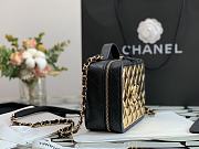 Chanel Vanity Case Sheepskin With Gold AS2900  14.5x18.5x7.5cm - 5