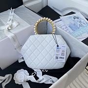 Chanel Clutch Sheepskin Artificial Pearl AS2609  - 4