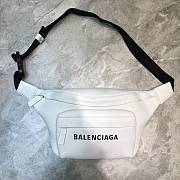 Colestore Balenciaga Crossbody Bag In White - 1