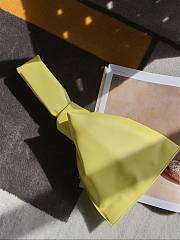 Bottega Veneta Twist Clutch In Yellow 607964 - 3