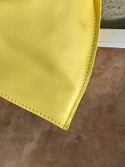 Bottega Veneta Twist Clutch In Yellow 607964 - 5