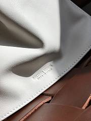 Bottega Veneta Twist Clutch In White 607964  - 5