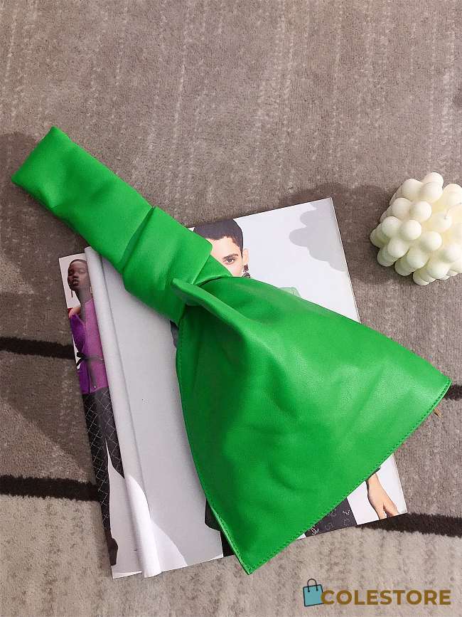 Bottega Veneta Twist Clutch In Green 607964 - 1