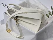 Dior Honoré Handbag In White M8012 - 6