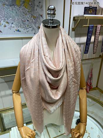 Louis Vuitton Scarves 