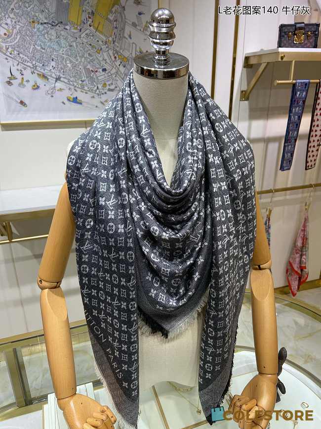 Louis Vuitton Scarves| 003 - 1