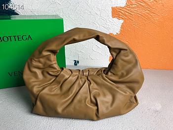 Bottega Veneta The Shoulder Pouch In Brown 61052 