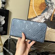 Louis Vuitton Monogram Empreinte Zippy Wallet  - 6