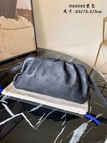 Louis Vuitton Scarla Mahina M80093 