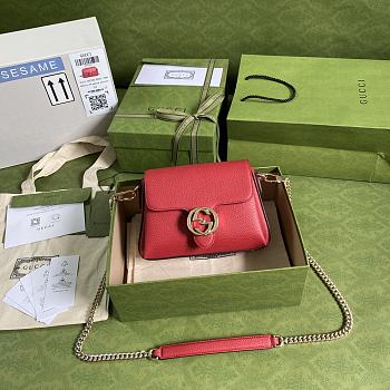 Gucci Logo Shoulder Bag In Red 607720