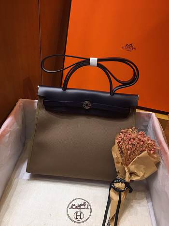 Hermes Herbag Zip 31 Bag |09