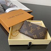  Louis Vuitton Cles Coin Case M62650 Size 12x7 cm - 1