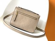 Louis Vuitton Pochette Metis In Beige M44018 Size 25cm - 4