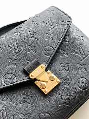 Louis Vuitton Pochette Metis Monogram In Black Empreinte Leather 25cm - 4