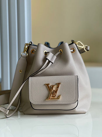 Louis Vuitton Bucket Bag In Grey