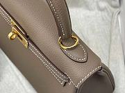Hermes Kelly Bag In Grey Gold Hardware - 6