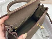 Hermes Kelly Bag In Grey Gold Hardware - 5