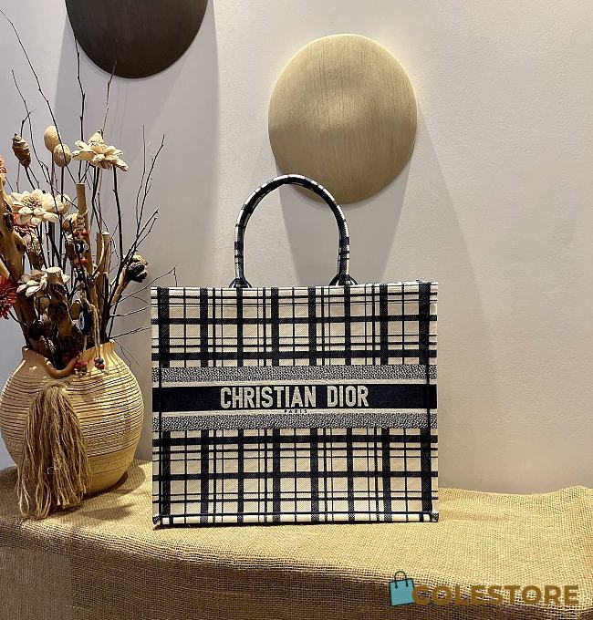 Dior Book Tote Cannage Embroidery Black&White M1286 Size 41.5x32x5cm. - 1