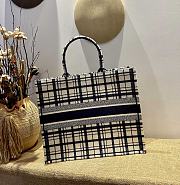 Dior Book Tote Cannage Embroidery Black&White M1286 Size 41.5x32x5cm. - 2