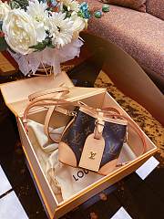 Louis Vuitton Noe Bucket Bag M57099  - 4