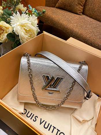 Louis Vuitton Twist Silver Epi Leather M50280 Size 23x18x8cm