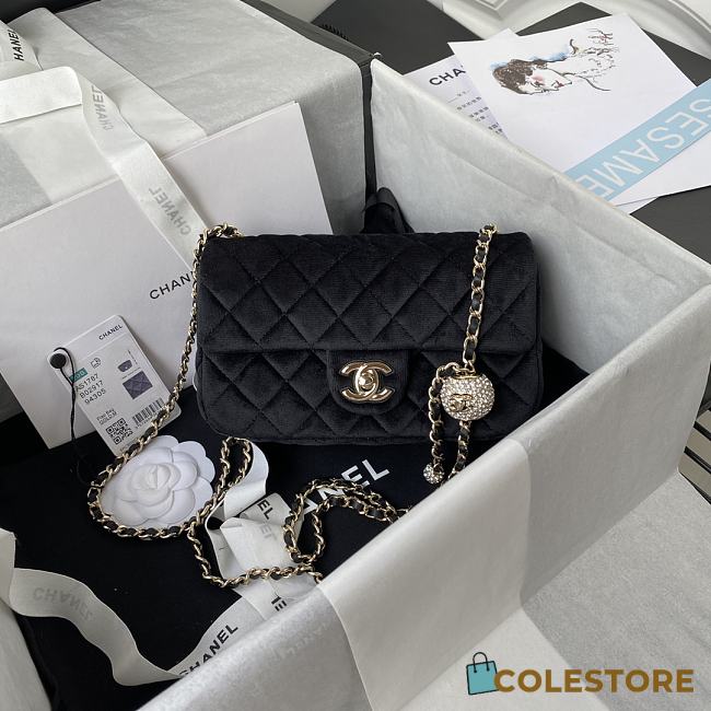 Chanel Classic Flap Velvet Bag Size 20x13x7cm - 1