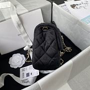 Chanel Classic Flap Velvet Bag Size 20x13x7cm - 2