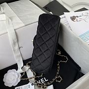 Chanel Classic Flap Velvet Bag Size 20x13x7cm - 4