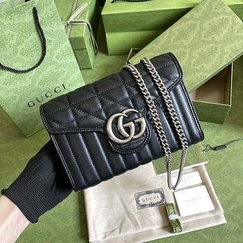 Gucci GG Marmont Matelassé Silver Chain 474575 
