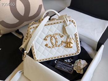Chanel White Quilted Leather CC Filigree Chain Around Vanity Case Bag