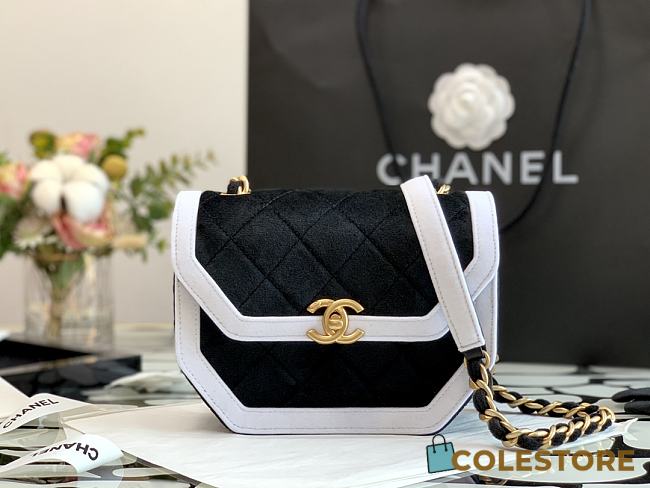 Chanel Mini Flap Bag Velvet&Gold Tone Metal AS2597 Size 19x15x6cm - 1