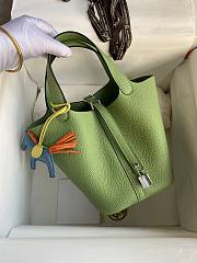 Hermes Picotin Lock PM Tote Bag In Green  - 1