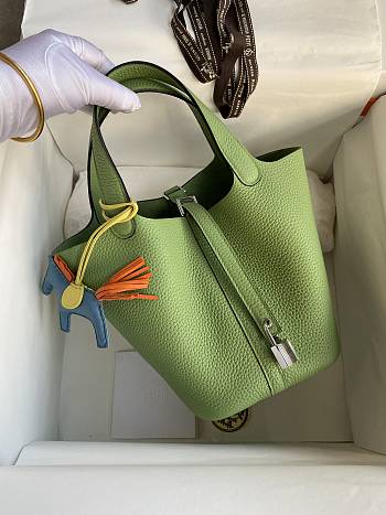 Hermes Picotin Lock PM Tote Bag In Green 