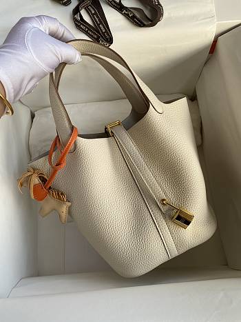 Hermes Picotin 18 Bag In White