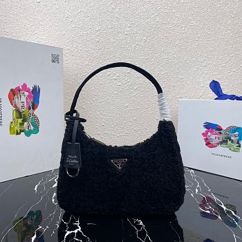 Prada Re-Edition 2000 Hand Bag In Black 1NE515