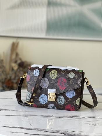 Louis Vuitton Pochette Metis Handle Bag M59257 Size 25x19x7cm