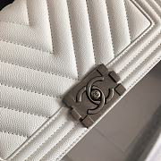 Chanel Boy Flap Bag White Chervon Calfskin 67086 Size 25cm - 6