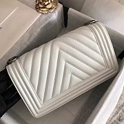 Chanel Boy Flap Bag White Chervon Calfskin 67086 Size 25cm - 2