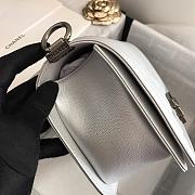 Chanel Boy Flap Bag Silver Chevron Calfskin 67086 Size 25cm - 2