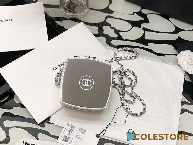 Chanel Runway Compact Powder Minaudiere Resin Plexiglass Box Bag In White - 1