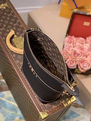 Louis Vuitton Cruiser PM Bag In Black M57934 - 5