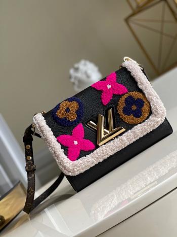 Louis Vuitton Twist Medium Handbag M56976 23cm