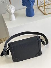 Louis Vuitton New Flap Messenger Bag M30807  - 3