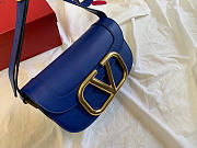 Valentino Garavani Supervee Shoulder Blue Bag Size 26.5x9x15cm - 4
