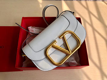 Valentino Garavani Supervee Shoulder White Bag Size 26.5x9x15cm