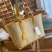 Colestore Tory Burch Perry Monogram Triple T Tote Bag Size 34x28x13.5cm - 2